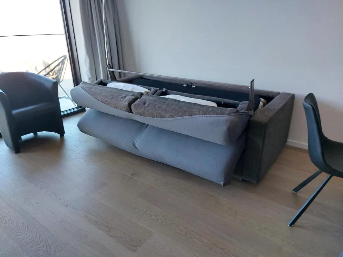 Charmant Appartement Met Frontaal Zeezicht Middelkerke Apartment